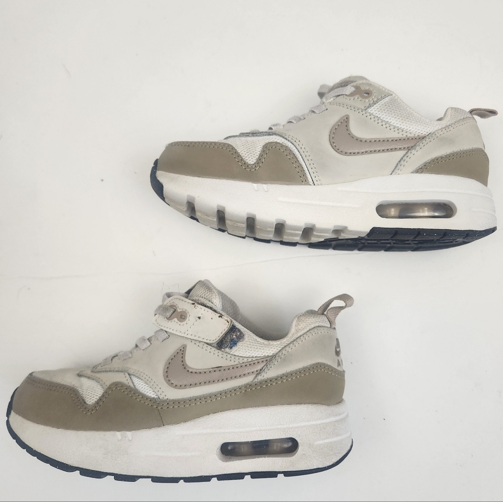 Kids Nike Beige and White Sneakers